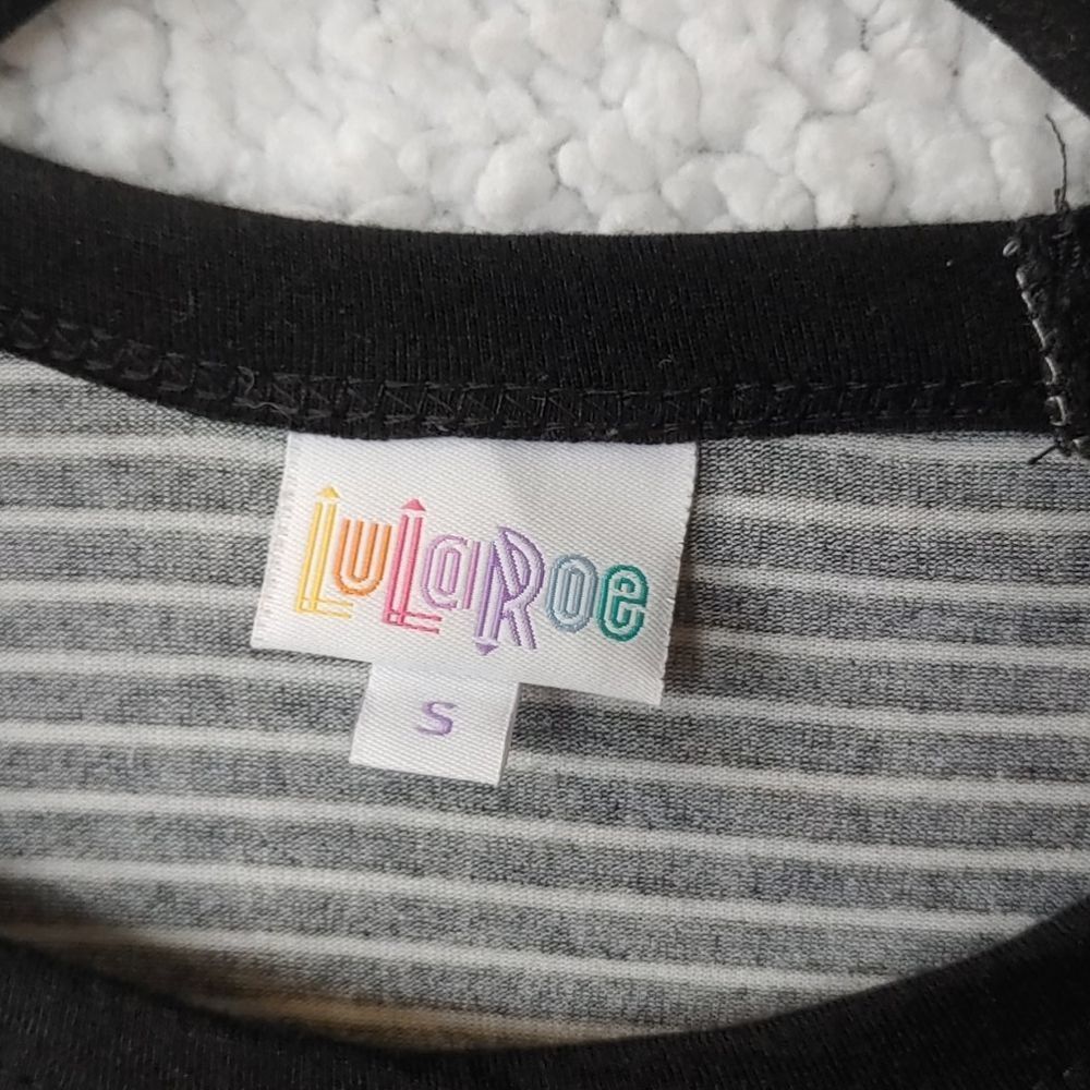 LULAROE Top - Picture 2 of 4